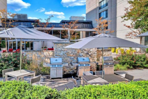 Modern Apartment with Top Amenities